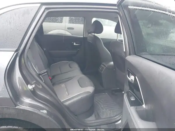 KNDCC3LG8L5063238 2020 KIA NIRO - Image 8