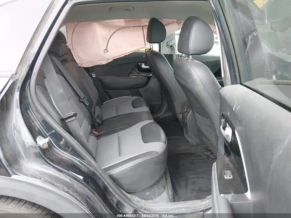 KNDCC3LG8L5070321 2020 KIA NIRO - Image 8