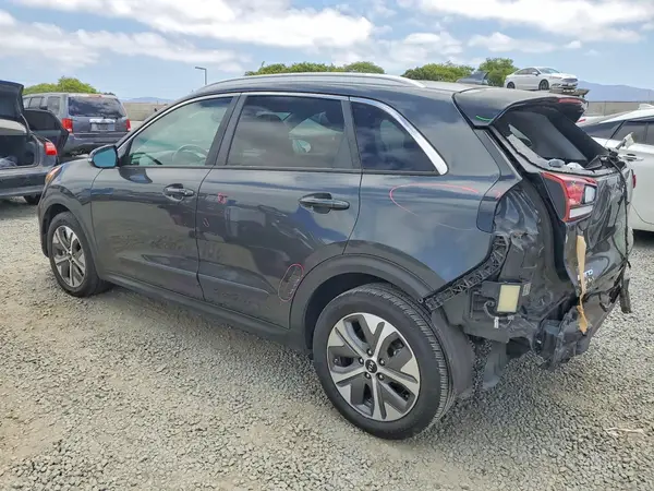 KNDCC3LG8L5070593 2020 KIA NIRO - Image 2