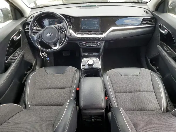 KNDCC3LG8L5070593 2020 KIA NIRO - Image 8