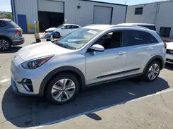 KNDCC3LG8L5076197 2020 KIA NIRO
