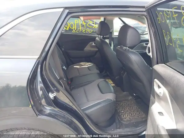 KNDCC3LG8M5093938 2021 KIA NIRO - Image 8