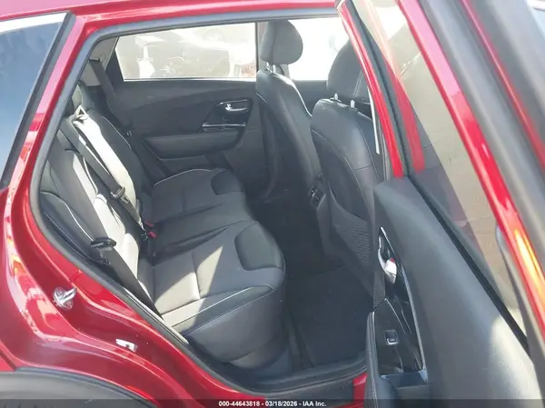 KNDCC3LG8M5098590 2021 KIA NIRO - Image 8