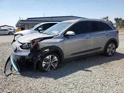KNDCC3LG8N5138619 2022 KIA NIRO
