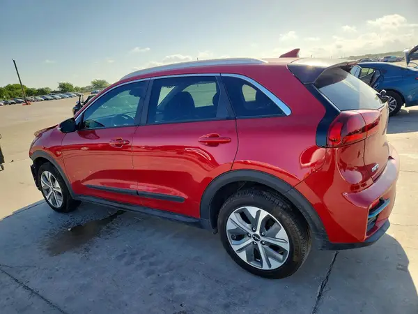 KNDCC3LG8N5151158 2022 KIA NIRO - Image 2