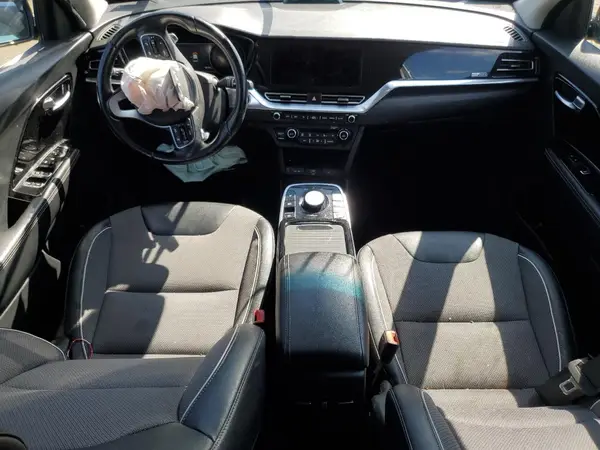 KNDCC3LG8N5153413 2022 KIA NIRO - Image 8