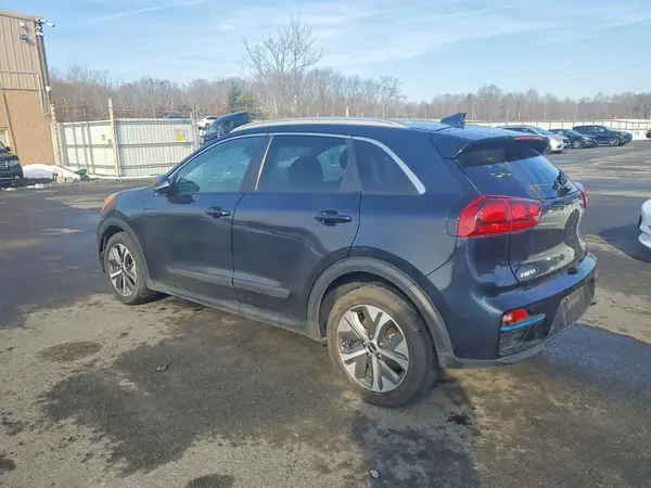 KNDCC3LG8N5159602 2022 KIA NIRO - Image 2