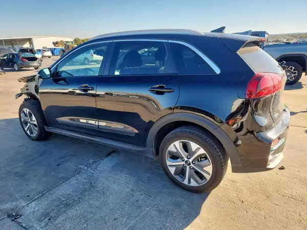 KNDCC3LG9K5021899 2019 KIA NIRO - Image 2