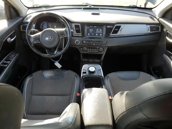 KNDCC3LG9K5024415 2019 KIA NIRO - Image 8