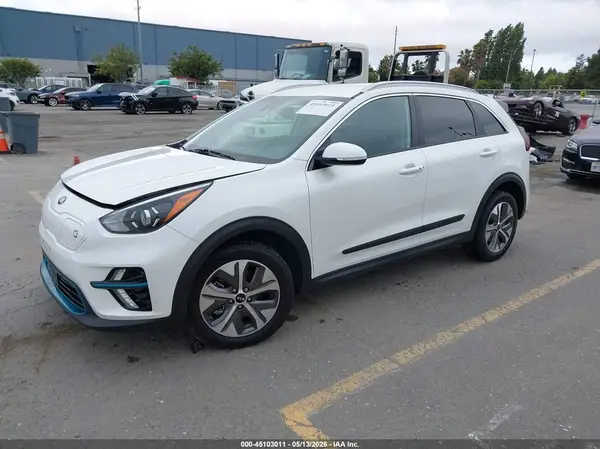 KNDCC3LG9L5047548 2020 KIA NIRO - Image 2