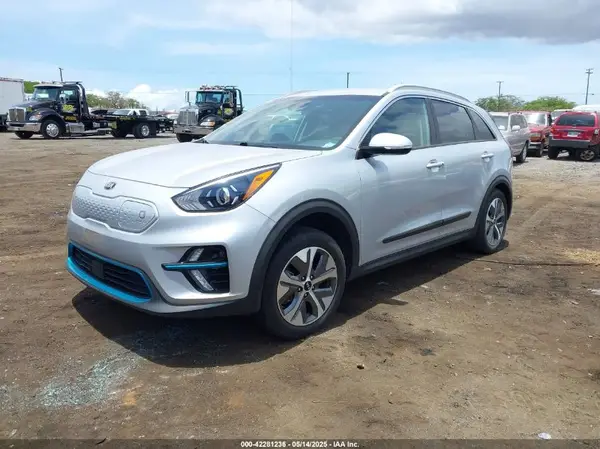 KNDCC3LG9L5076385 2020 KIA NIRO - Image 2