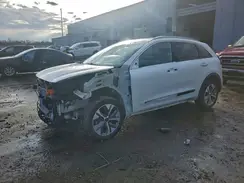 KNDCC3LG9M5098663 2021 KIA NIRO