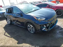 KNDCC3LG9N5115995 2022 KIA NIRO