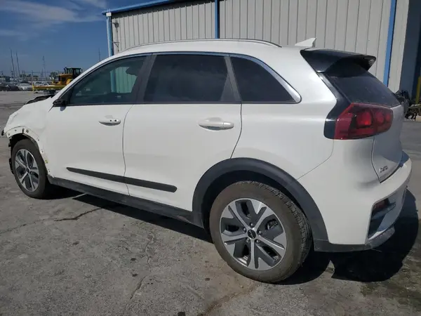 KNDCC3LG9N5117892 2022 KIA NIRO - Image 2
