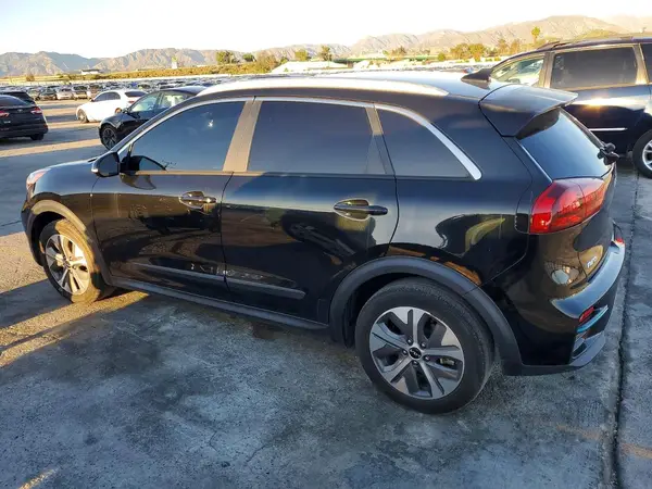 KNDCC3LG9N5135860 2022 KIA NIRO - Image 2
