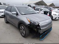 KNDCC3LG9N5138600 2022 KIA NIRO