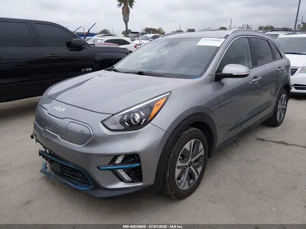 KNDCC3LG9N5138600 2022 KIA NIRO - Image 2