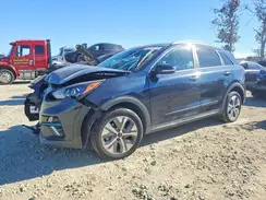 KNDCC3LG9N5138824 2022 KIA NIRO