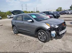 KNDCC3LG9N5140914 2022 KIA NIRO