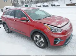 KNDCC3LG9N5142582 2022 KIA NIRO