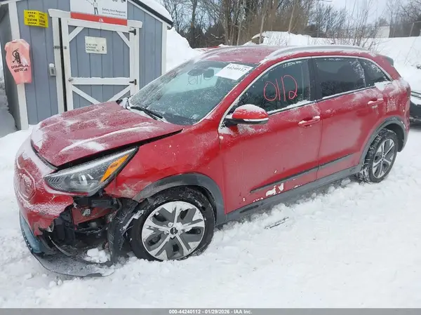 KNDCC3LG9N5142582 2022 KIA NIRO - Image 2
