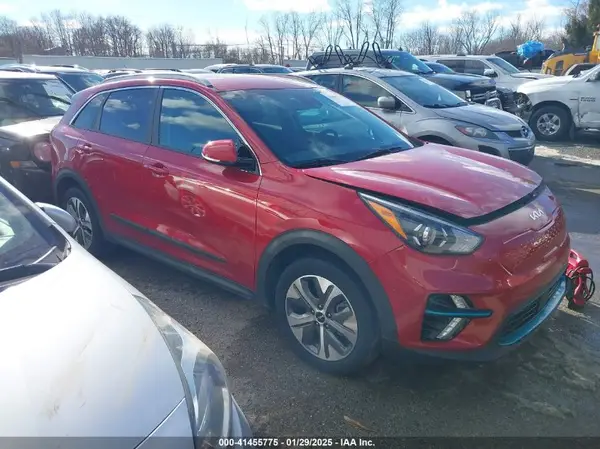 KNDCC3LG9N5147328 2022 KIA NIRO - Image 1