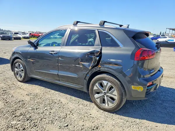 KNDCC3LG9N5160757 2022 KIA NIRO - Image 2