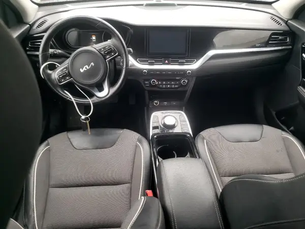 KNDCC3LG9N5161004 2022 KIA NIRO - Image 8