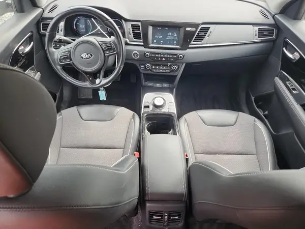 KNDCC3LGXK5028912 2019 KIA NIRO - Image 8