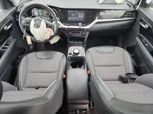 KNDCC3LGXL5062141 2020 KIA NIRO - Image 8