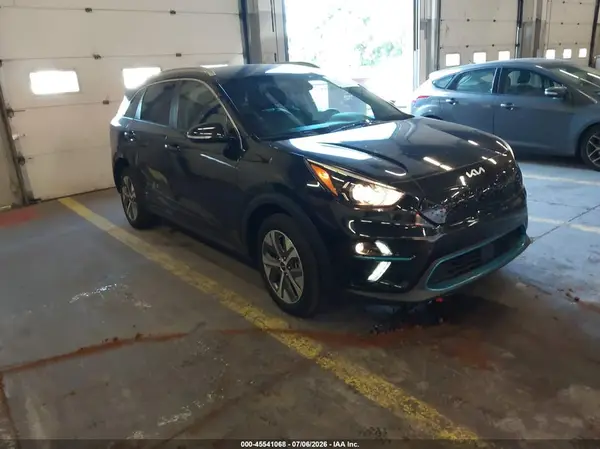 KNDCC3LGXN5117254 2022 KIA NIRO - Image 1