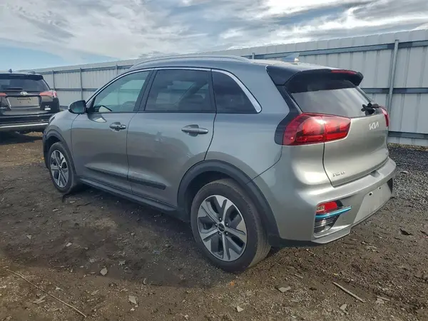 KNDCC3LGXN5125242 2022 KIA NIRO - Image 2