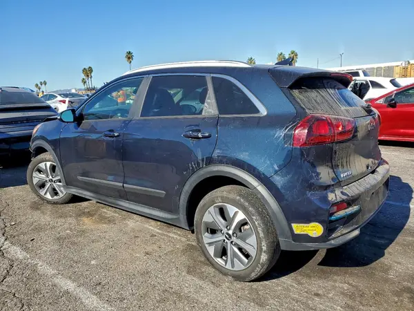 KNDCC3LGXN5138556 2022 KIA NIRO - Image 2