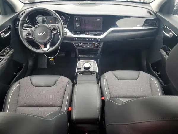 KNDCC3LGXN5147466 2022 KIA NIRO - Image 8