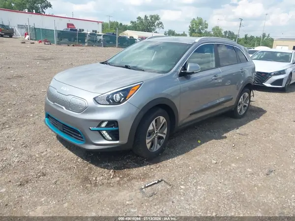 KNDCC3LGXN5158807 2022 KIA NIRO - Image 2