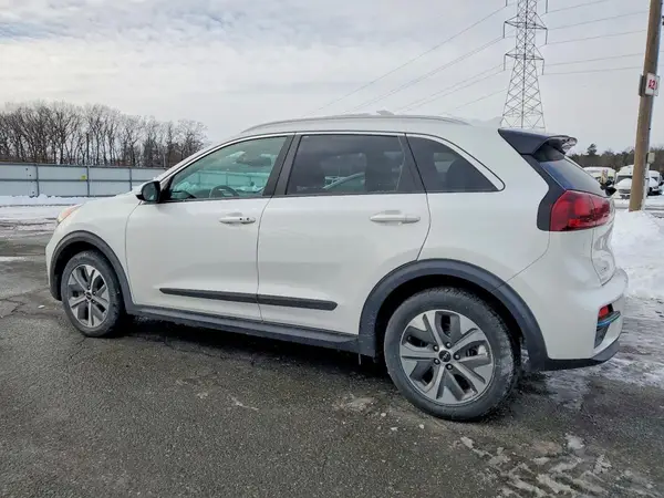 KNDCC3LGXN5159861 2022 KIA NIRO - Image 2