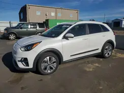 KNDCC3LGXN5160069 2022 KIA NIRO