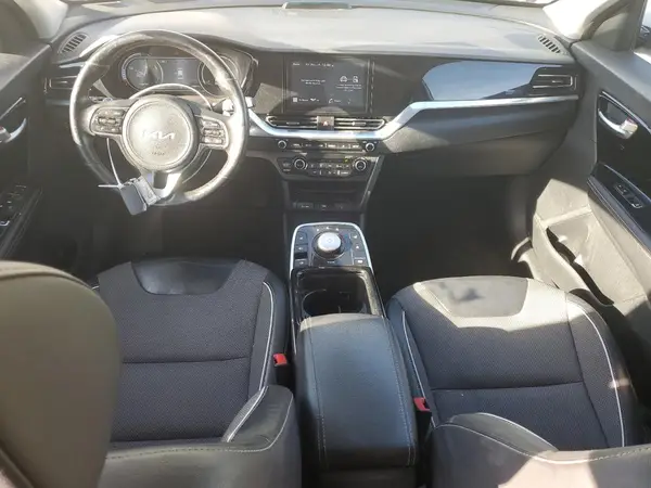 KNDCC3LGXN5160069 2022 KIA NIRO - Image 8