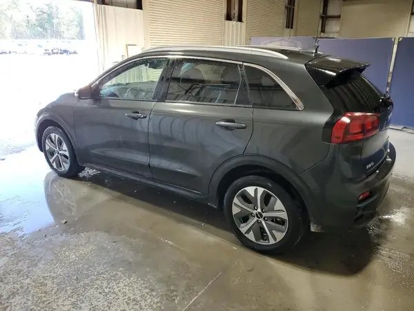 KNDCC3LGXN5160573 2022 KIA NIRO - Image 2
