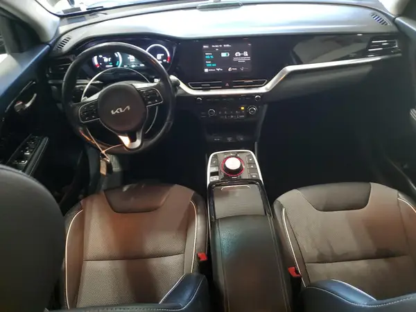 KNDCC3LGXN5160573 2022 KIA NIRO - Image 8