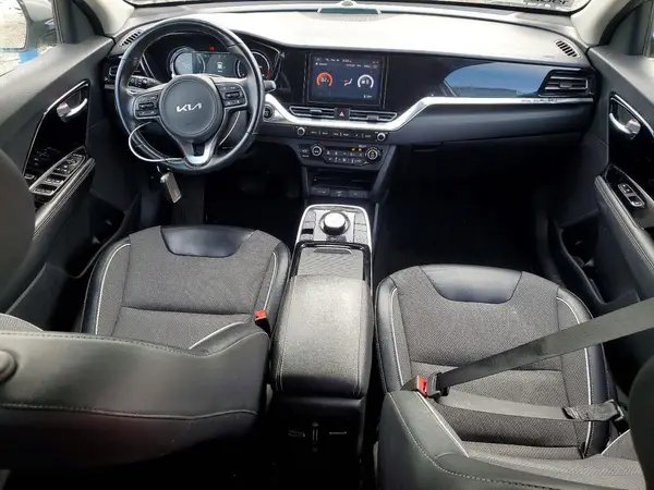 KNDCC3LGXN5161190 2022 KIA NIRO - Image 8