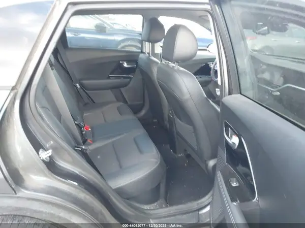 KNDCD3LD0L5387853 2020 KIA NIRO - Image 8