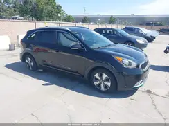 KNDCD3LD1J5205106 2018 KIA NIRO
