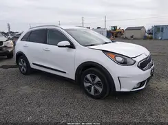 KNDCD3LD2J5145126 2018 KIA NIRO