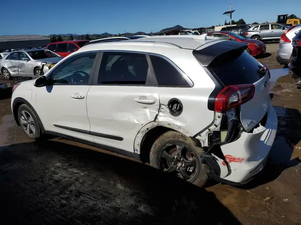 KNDCD3LD2J5161603 2018 KIA NIRO - Image 2