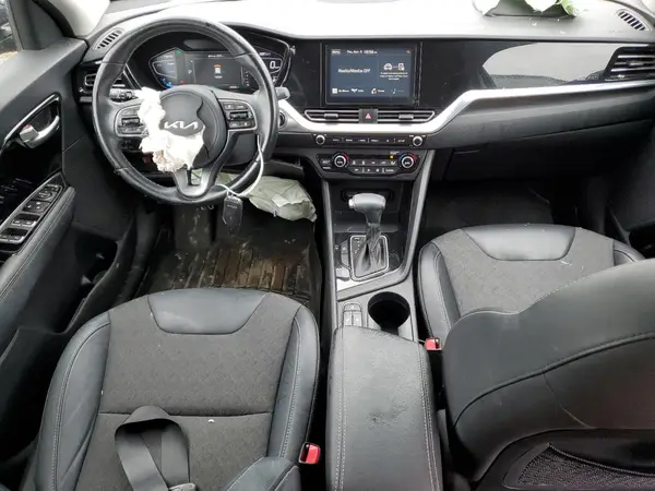 KNDCD3LD2N5495703 2022 KIA NIRO - Image 8
