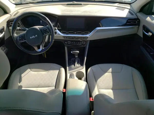KNDCD3LD2N5538243 2022 KIA NIRO - Image 8