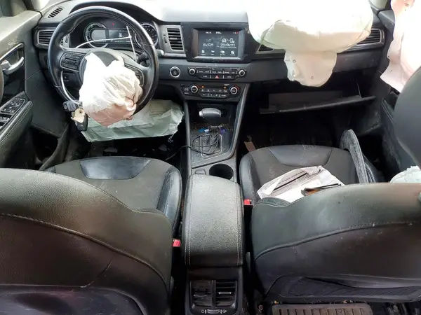 KNDCD3LD3K5221941 2019 KIA NIRO - Image 8