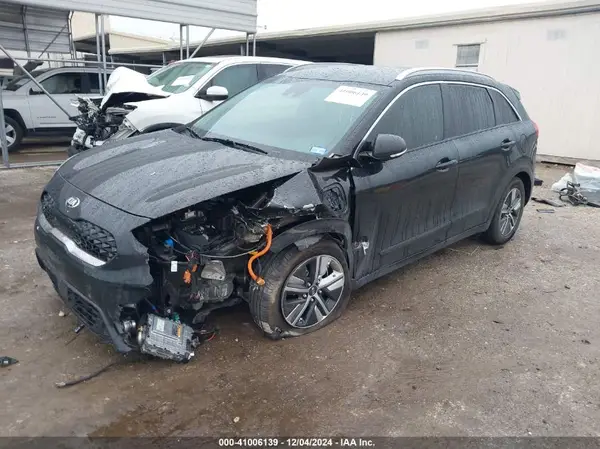 KNDCD3LD3L5402359 2020 KIA NIRO - Image 2