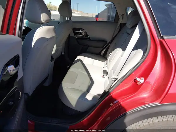 KNDCD3LD4K5304973 2019 KIA NIRO - Image 8
